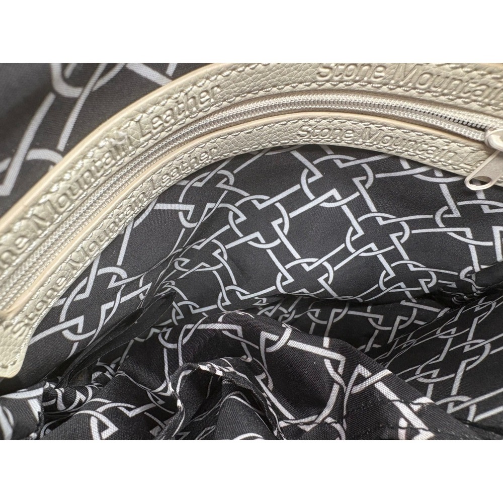 Stone Mountain Crossbody Bag Womens Small Cream Black Excellent Pebbled Leather - Picture 7 of 7